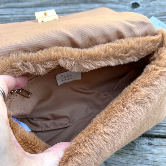 NWT Sophie Fuzzy Crossbody Handbag from A New Day - Picture 8 of 16